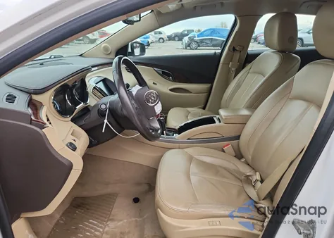 2013 Buick Lacrosse z USA, uszkodzony, nr VIN 1G4GC5ER2DF254849